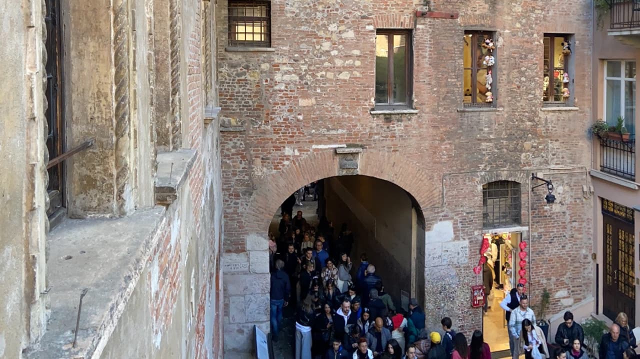 Juliet's House Fast-Track Ticket and Audio Guide - image 8